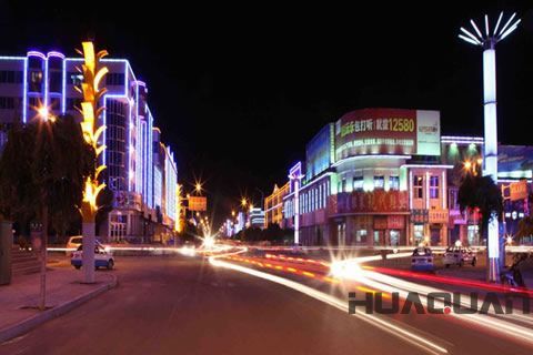 『隨華全，觀天下』 ——走進突泉