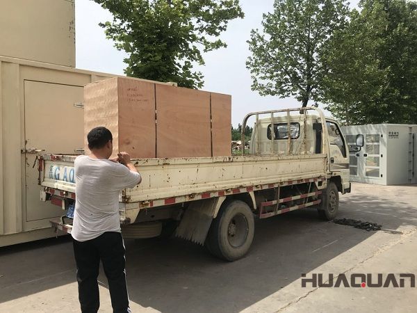 一臺120kw柴油發電機組于2018年5月21日順利發往山東省青島市