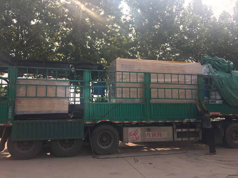 兩臺(tái)120kw和300kw靜音箱型柴油發(fā)電機(jī)組于7月28號(hào)發(fā)往山東