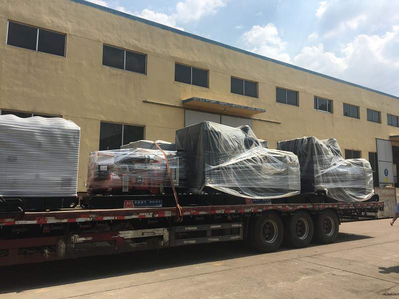 9月26日一臺100kw移動靜音拖車型柴油發(fā)電機組發(fā)往吉林