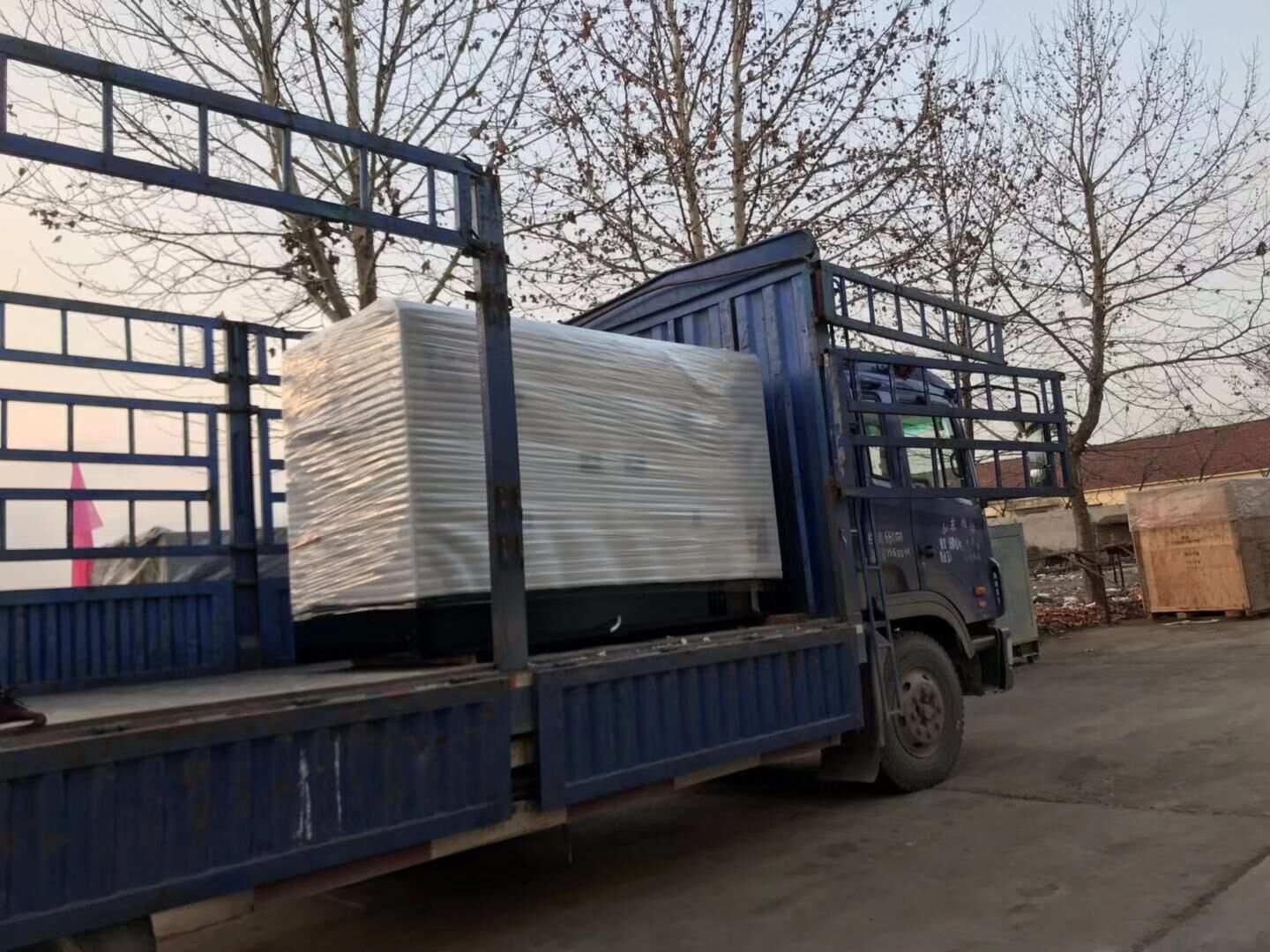 華全動力一臺50kw標配柴油發電機組已于12月18日順利發往河北省