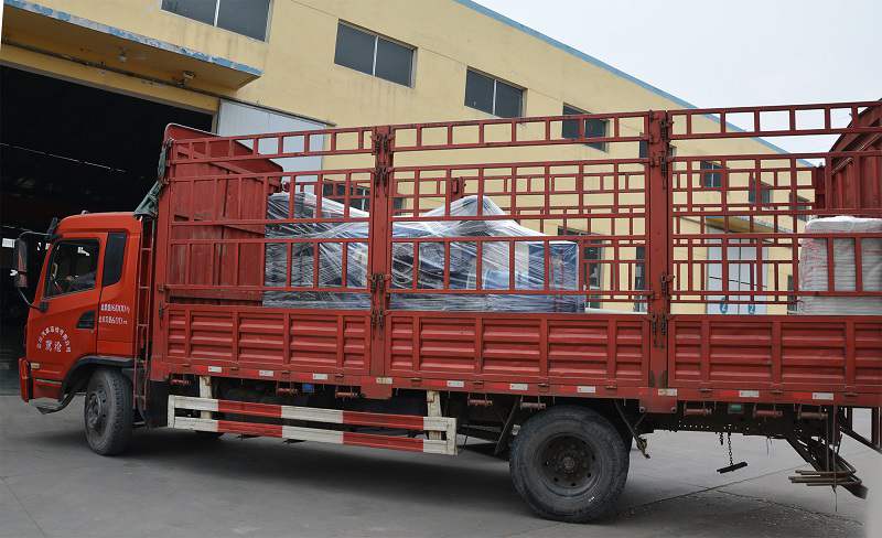 300kw開架發(fā)電機組于3月13日從華全動力順利發(fā)往安徽省