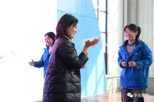  美三月o快樂巾幗！華全集團組織開展三八節(jié)主題活動--快樂傳紙